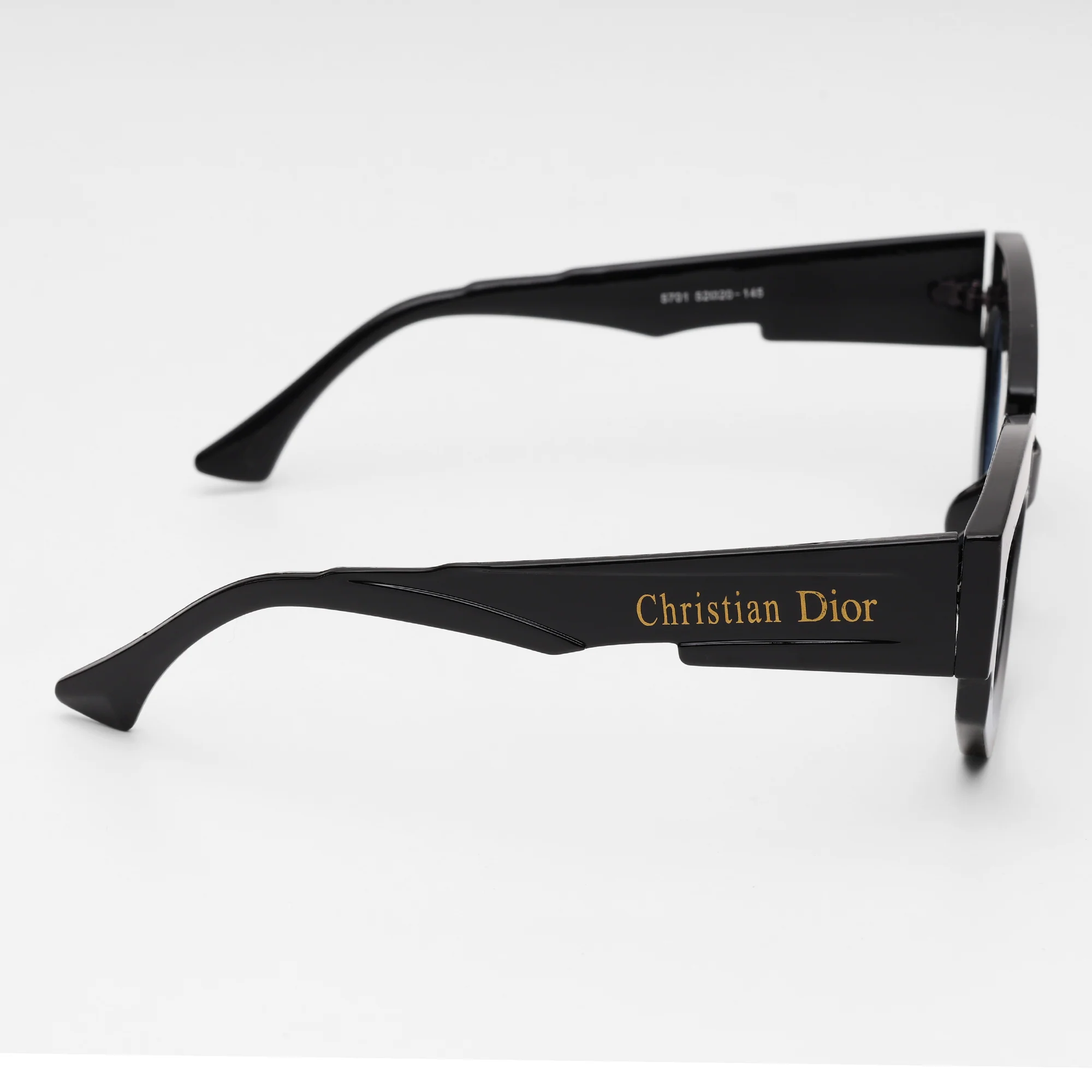 “Arctic Vision” Cat-Eye Sunglasses - Image 4