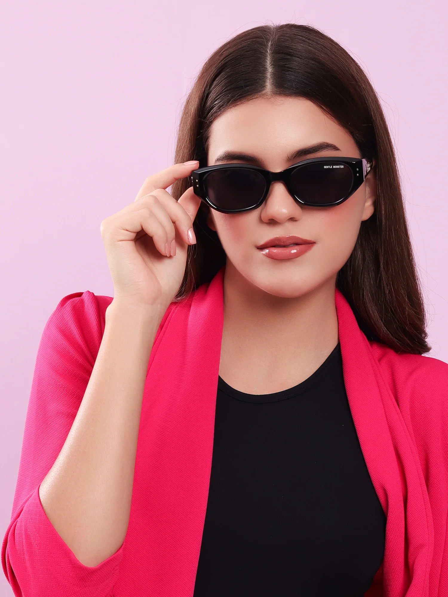 Black Cat-Eye Sunglasses - Image 3