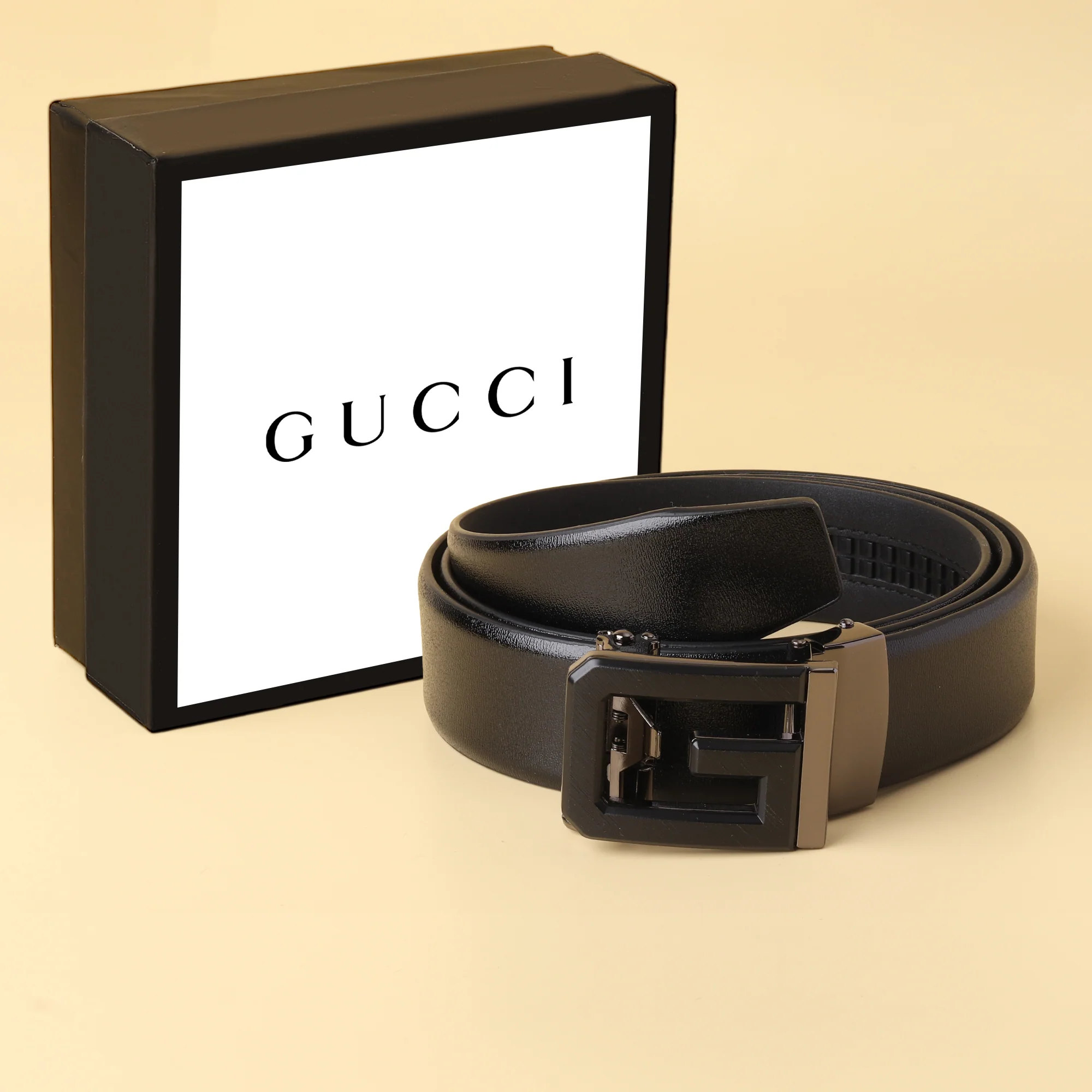 Black "G" Buckle Leather Belt - Image 2