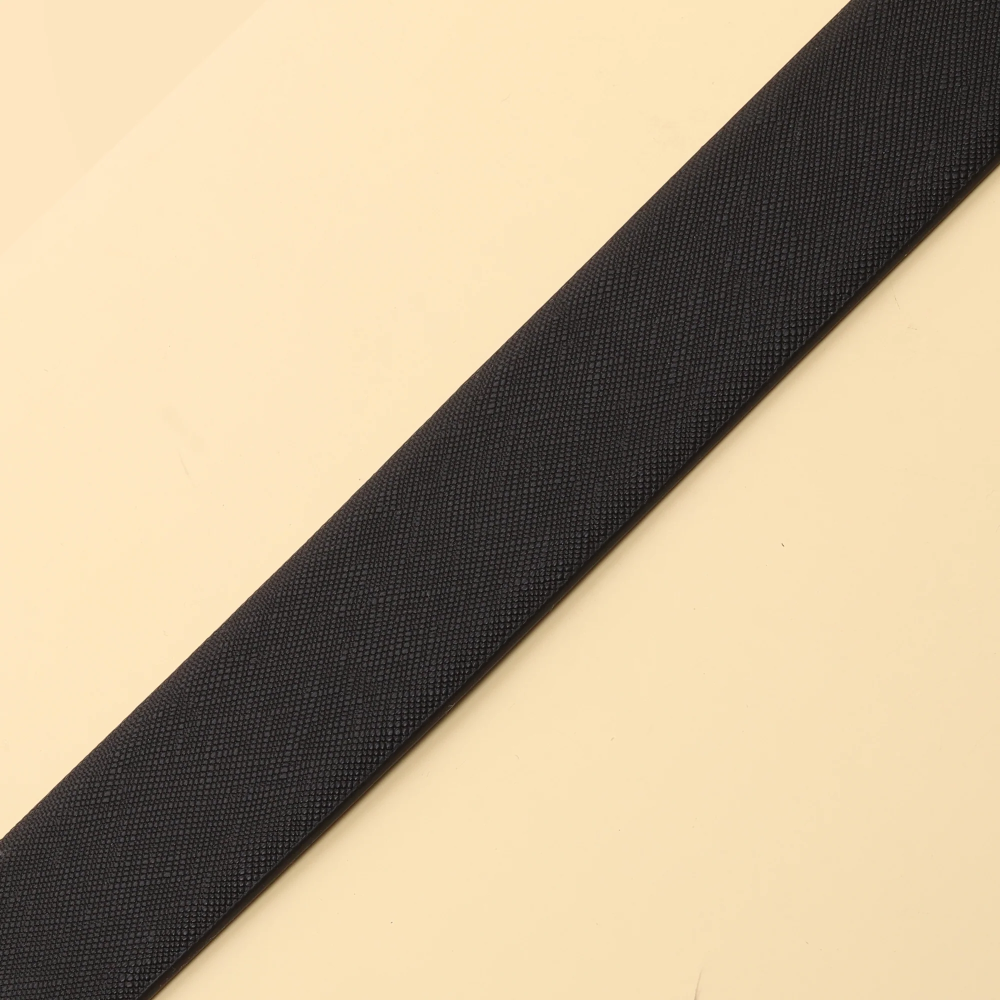 Black "H" Buckle Leather Belt - Image 3