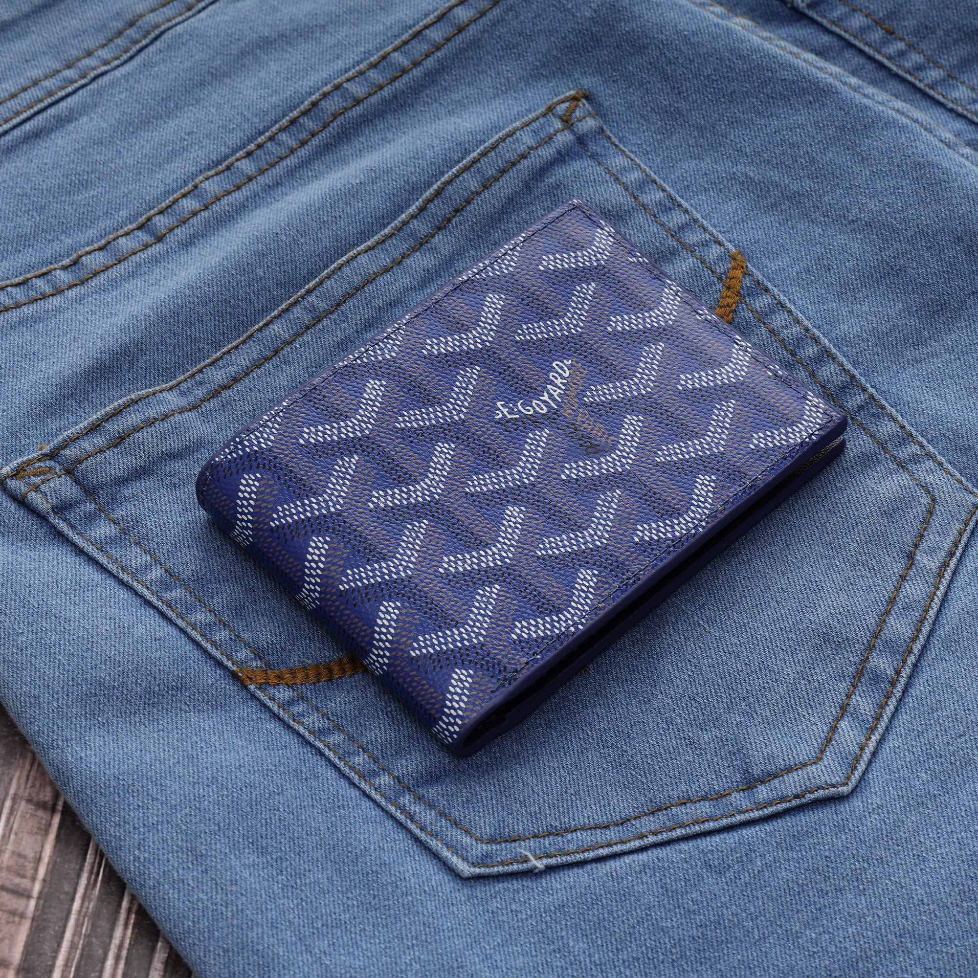 Blue Chevron Pattern Wallet - Image 4