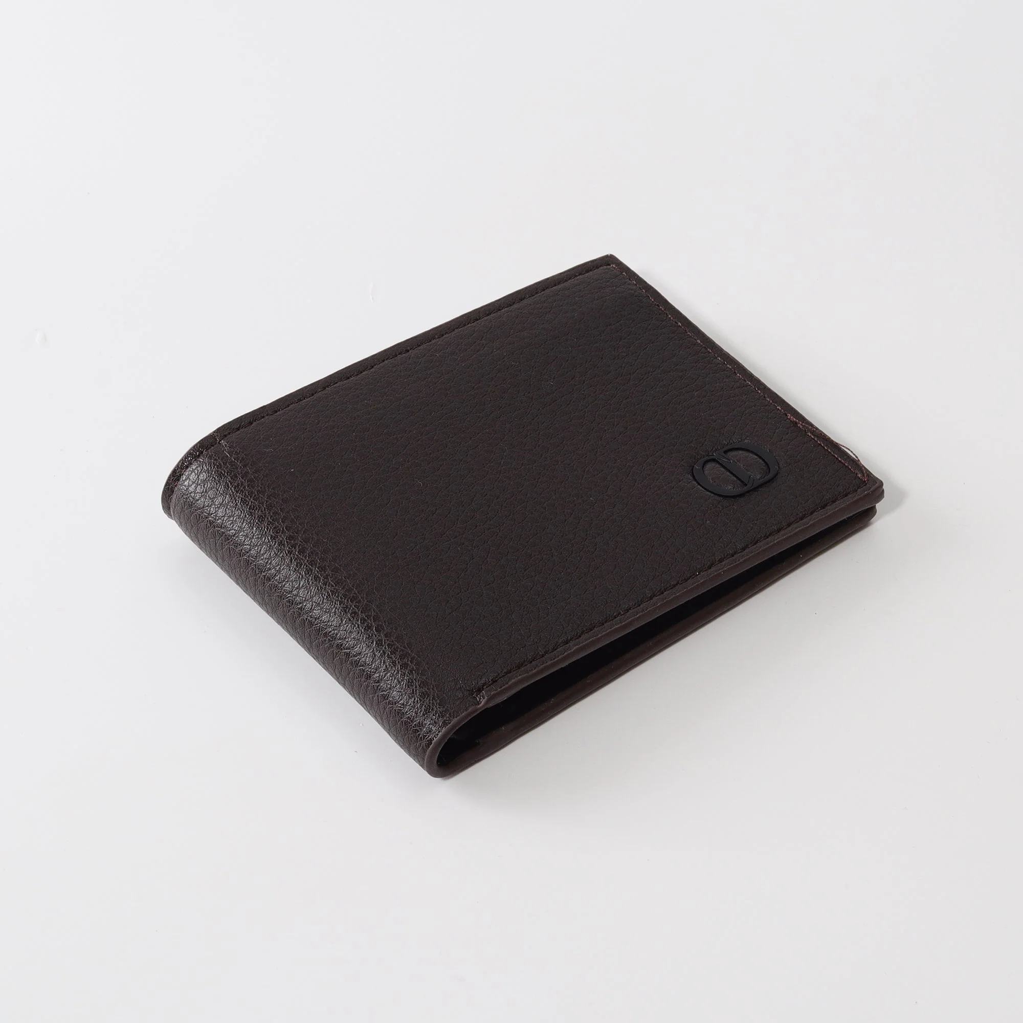 CD Classic Bifold Wallet in Espresso Brown - Image 2