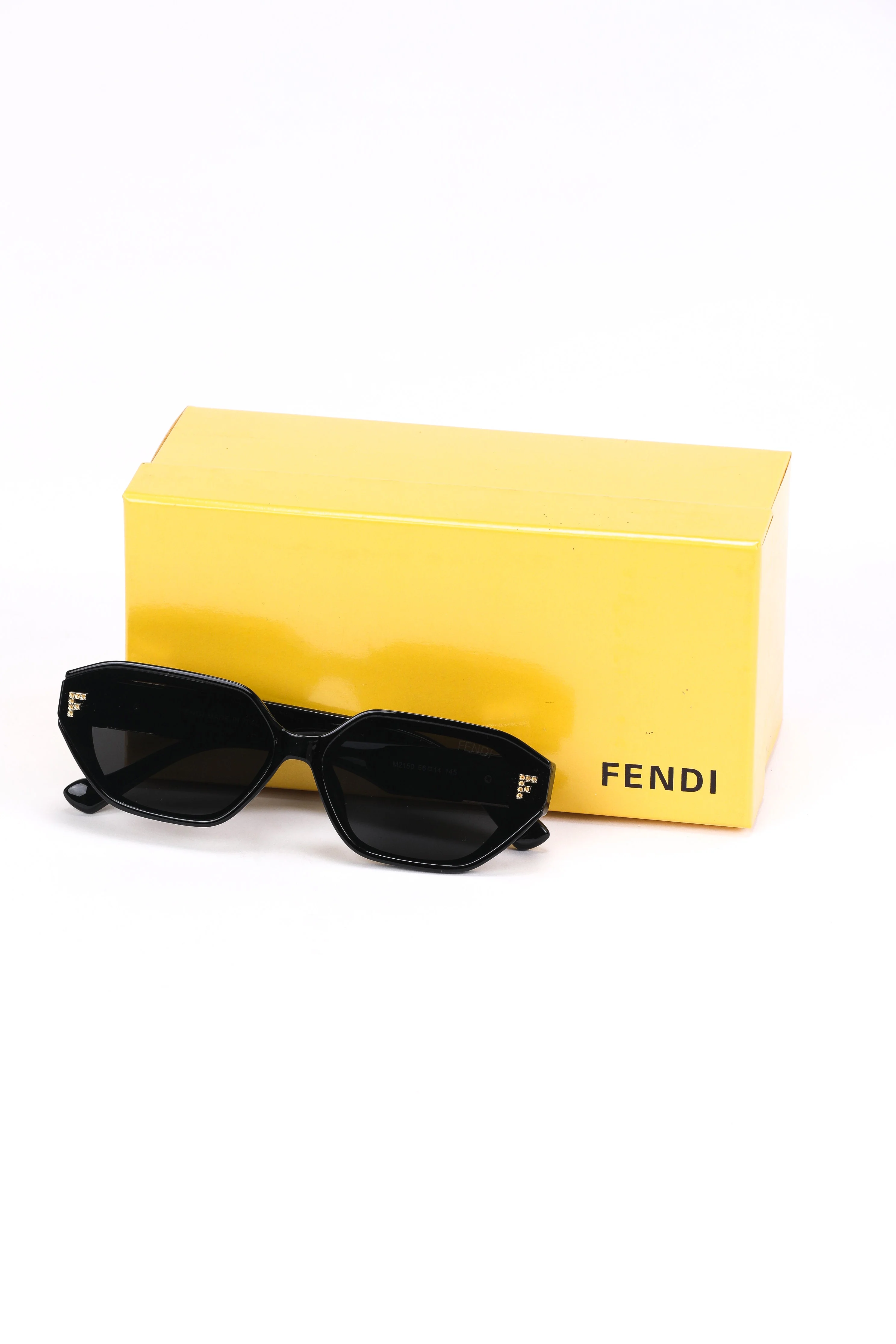 Fendi Black Cat-Eye Sunglasses - Image 2