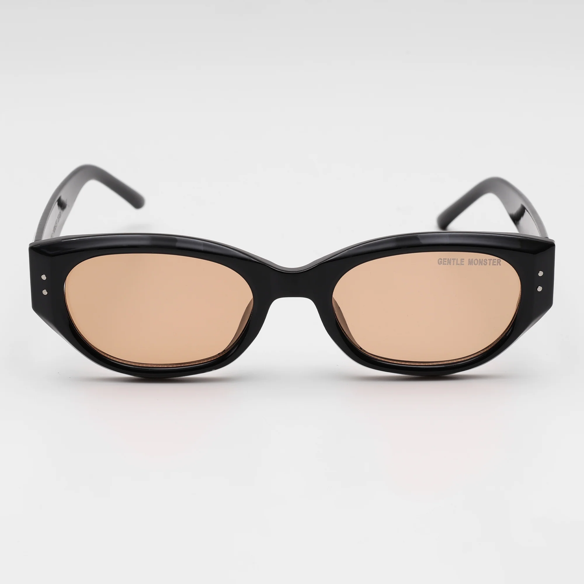 Gentle Monster Modern Cat-Eye Sunglasses - Image 3