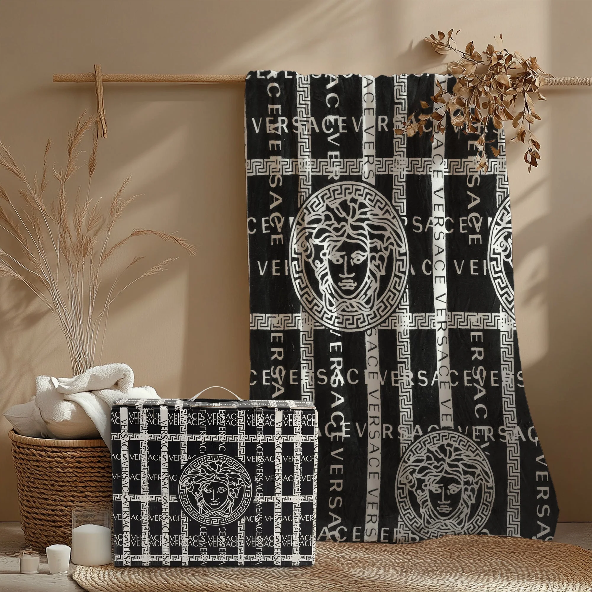 Greco Medusa Signature AC Blanket - Image 3