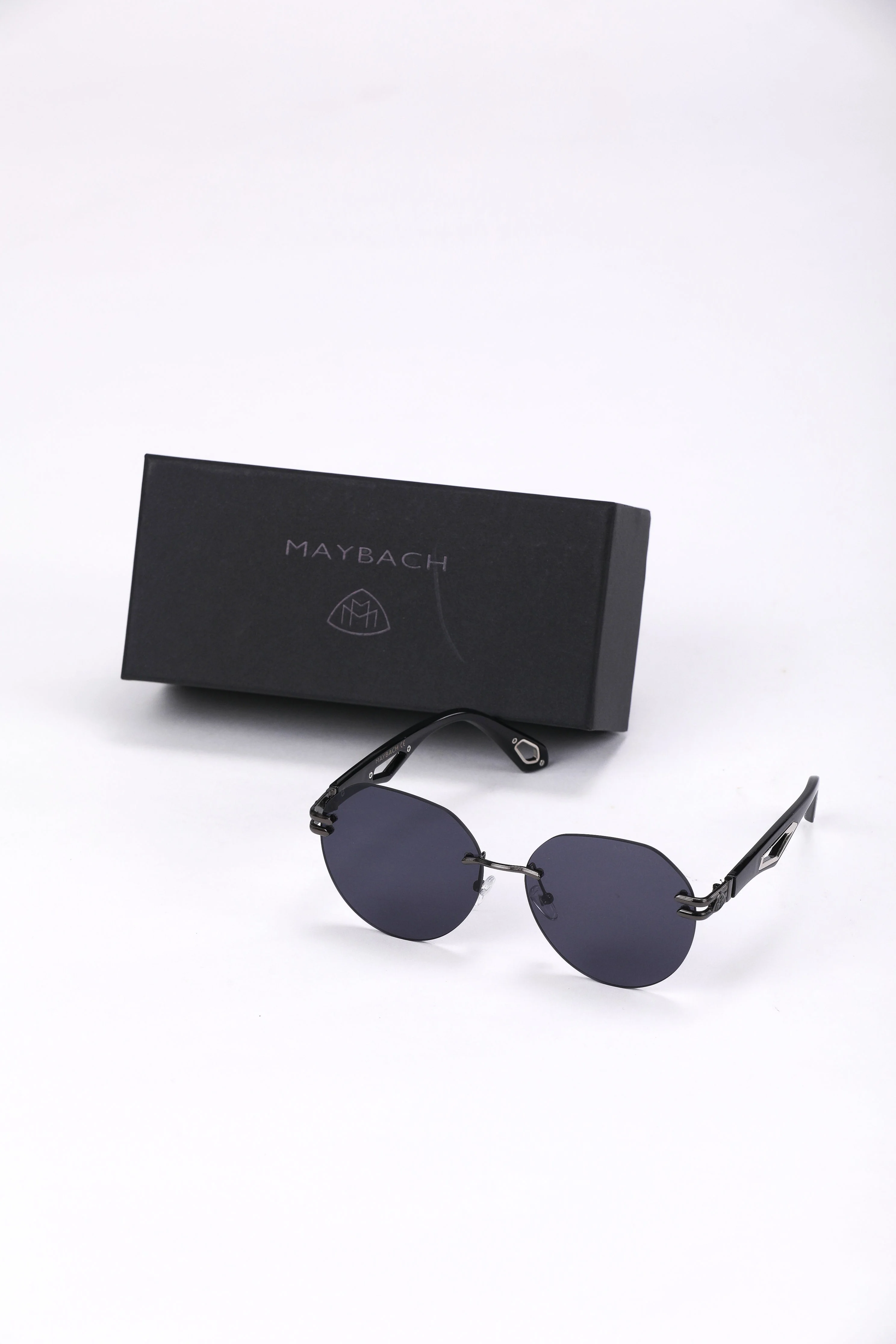 Maybach Matte Black Round Sunglasses - Image 2