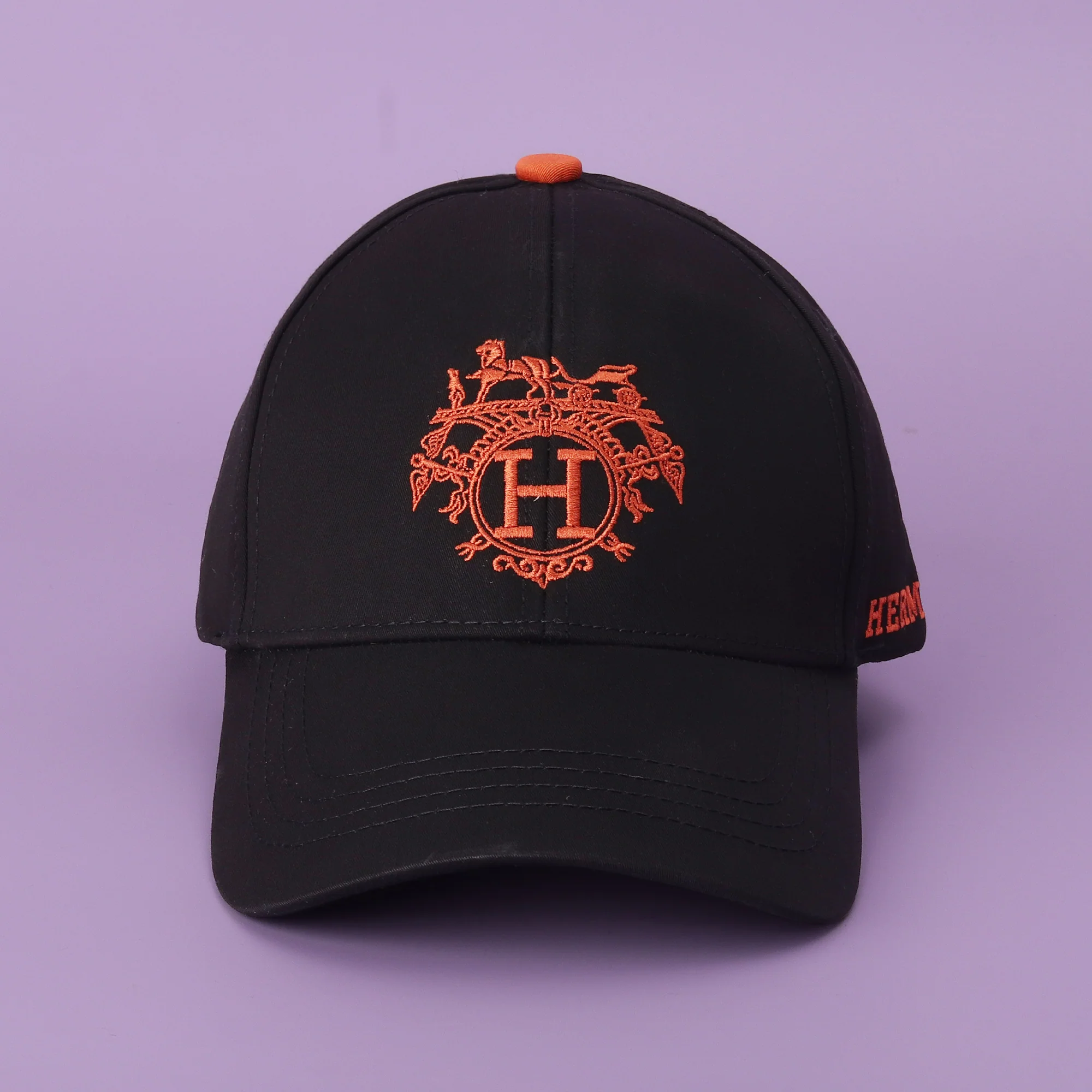 mès Black & Orange Crest Cap