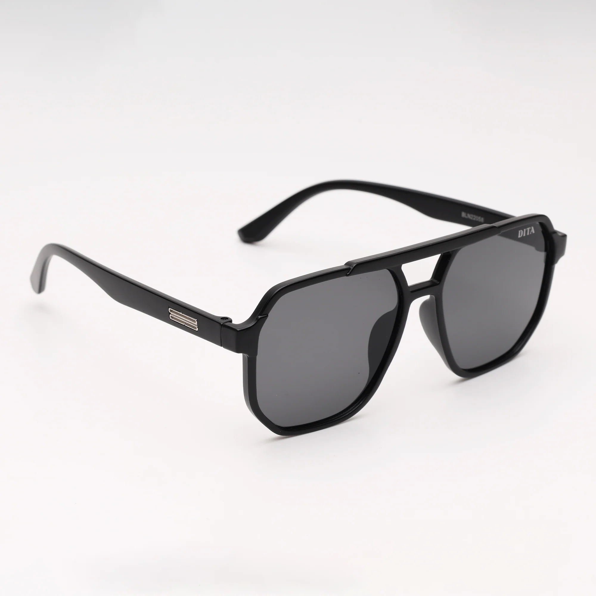 Midnight Noir Aviator Sunglasses - Image 4