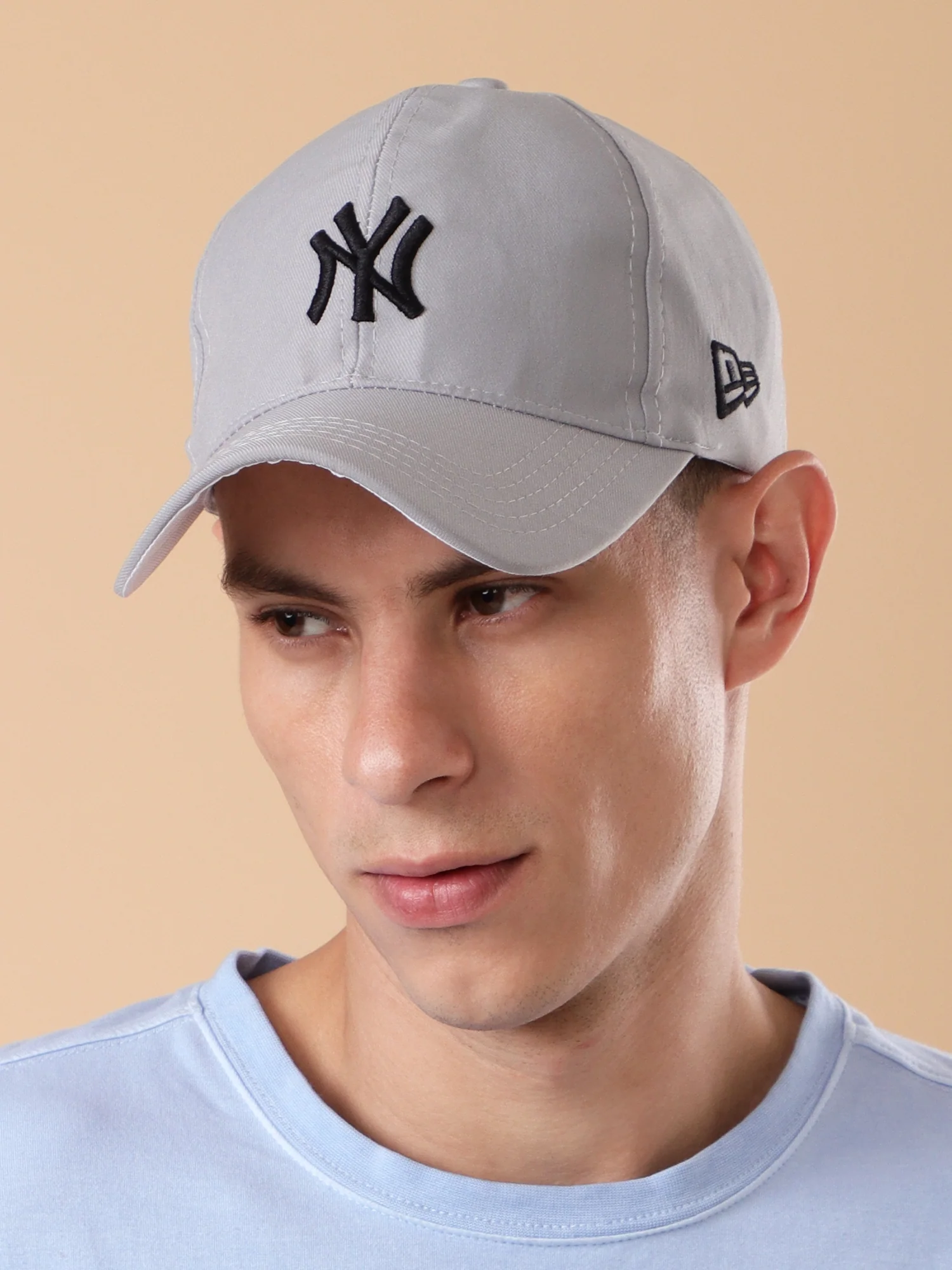 New Era New York Yankees Classic Grey Cap – Timeless Streetwear Icon - Image 2