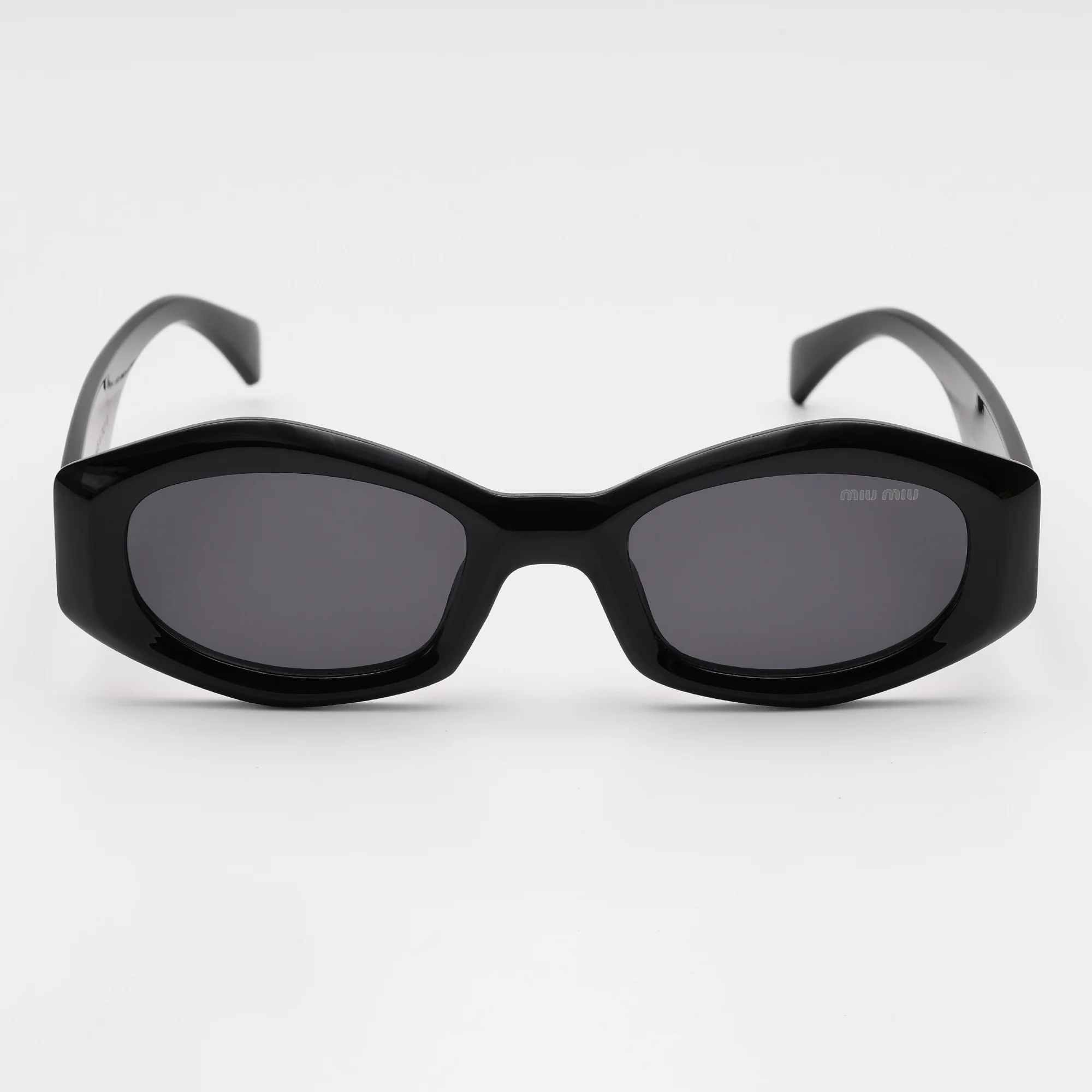 Noir Oval Sunglasses - Image 5