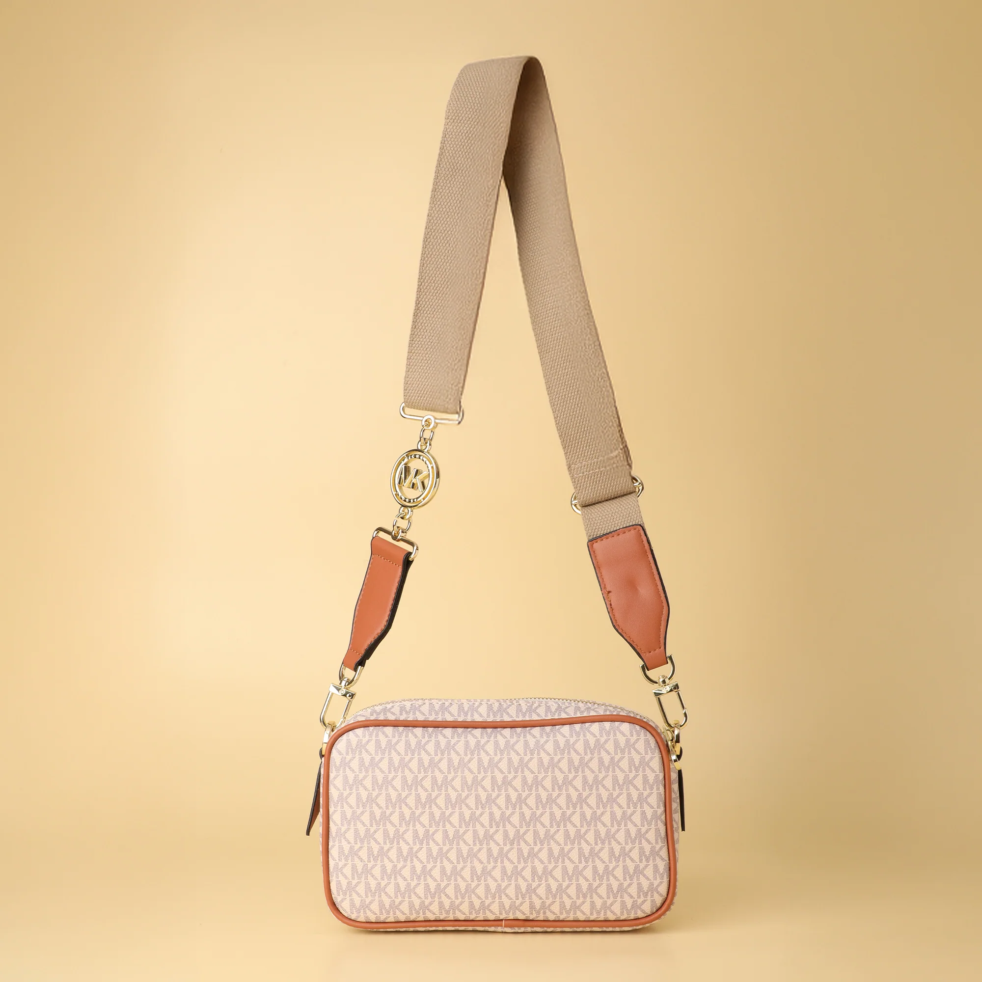 The Soho Messenger Bag - Image 5